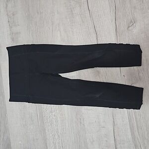 Girls all in motion leggings. Black. Size: XS (4-5).